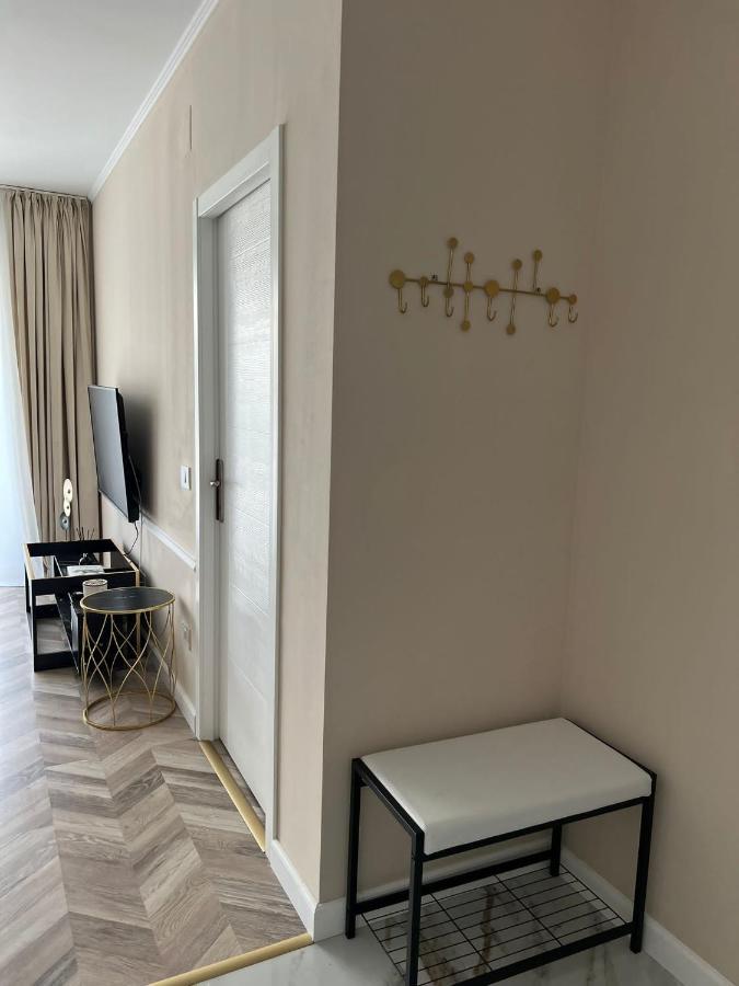 Glim Suite Oradea Eksteriør billede