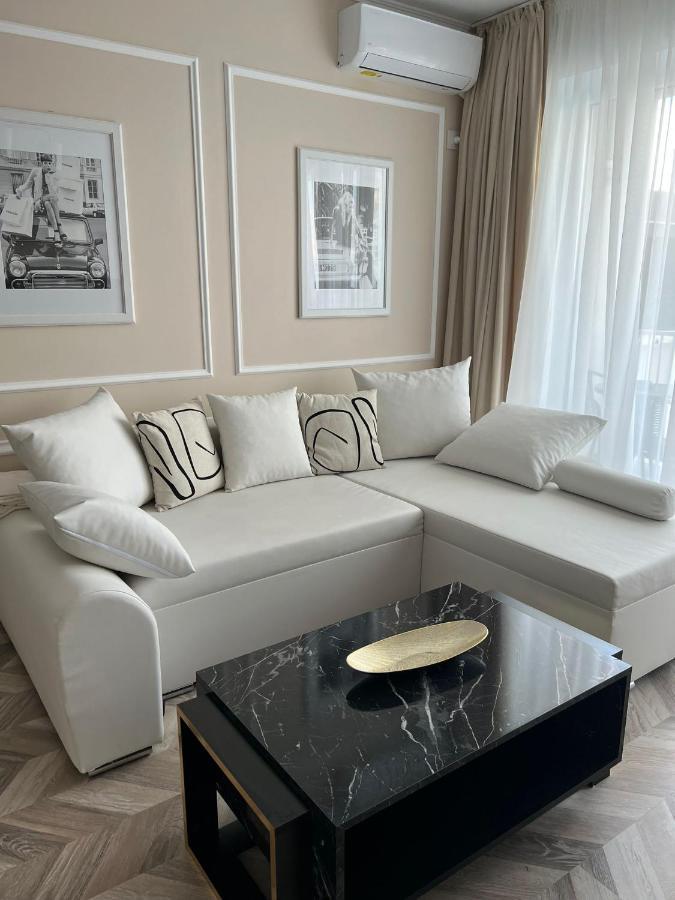 Glim Suite Oradea Eksteriør billede